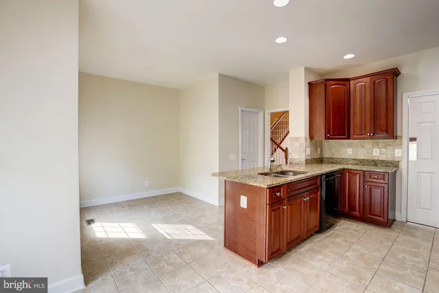 $2,800 | 14580 Crossfield Way, Unit 89A, Woodbridge, VA 22191