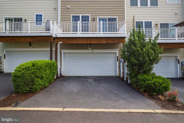 $2,800 | 14580 Crossfield Way, Unit 89A, Woodbridge, VA 22191
