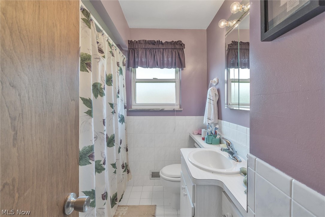 9213 Biddulph Road Brooklyn, OH 44144 - Photo 10 of 21