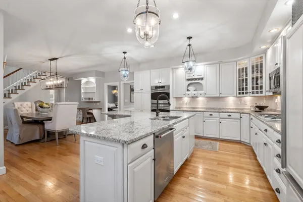 $1,878,000 | 15 Homestead Drive, Medfield, MA 02052