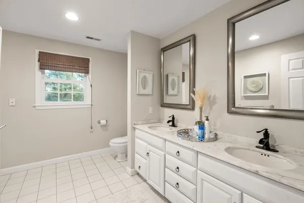$1,878,000 | 15 Homestead Drive, Medfield, MA 02052
