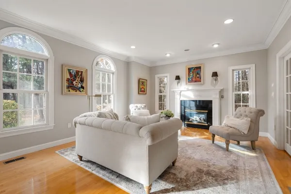 $1,878,000 | 15 Homestead Drive, Medfield, MA 02052