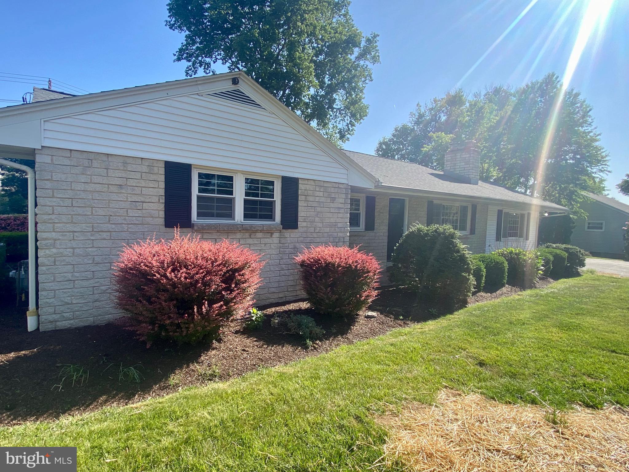 115 East Glenn Road Hershey, PA 17033 - Photo 7 of 52