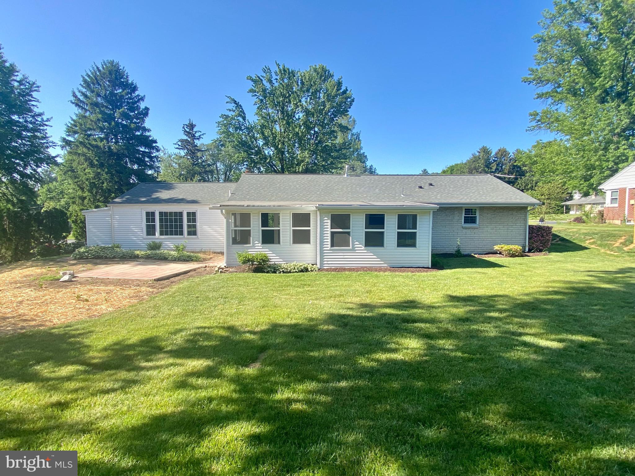 115 East Glenn Road Hershey, PA 17033 - Photo 8 of 52