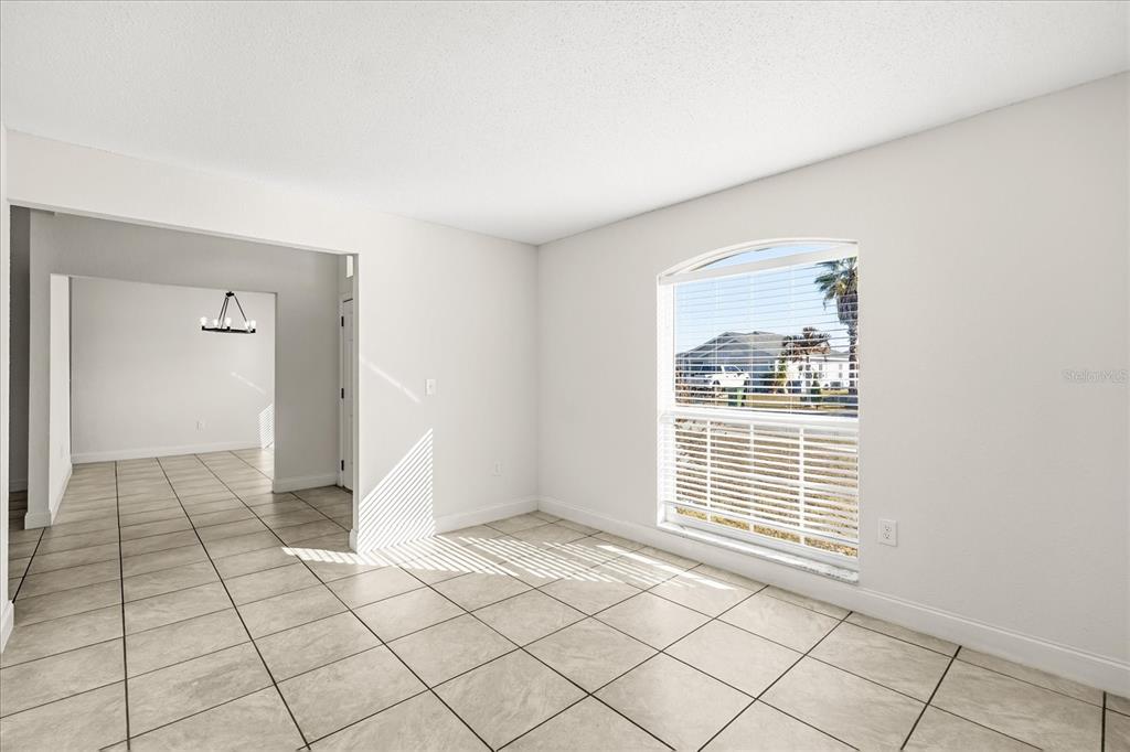 525 Drayton Road Winter Haven, FL 33884 - Photo 8 of 37