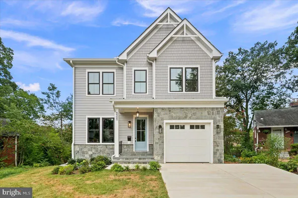 $1,964,000 | 5900 9th Street North, Arlington, VA 22205