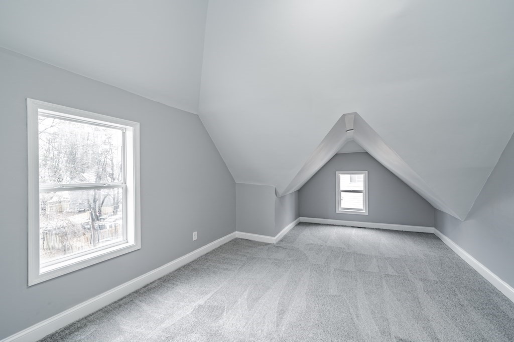 261 Oakland Street Springfield, MA 01108 - Photo 32 of 35 Gallery Image 32