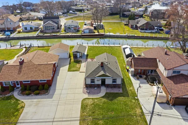 $449,900 | 38310 Huron Pointe Drive, Harrison Township, MI 48045