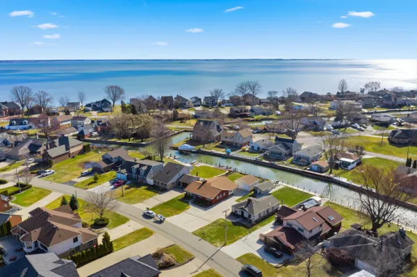 $449,900 | 38310 Huron Pointe Drive, Harrison Township, MI 48045