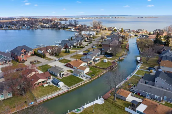 $449,900 | 38310 Huron Pointe Drive, Harrison Township, MI 48045