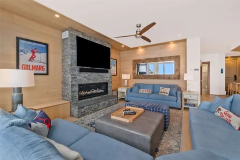 $4,350,000 | 2053 Ski Time Square Drive, Unit D211, Steamboat Springs, CO 80487