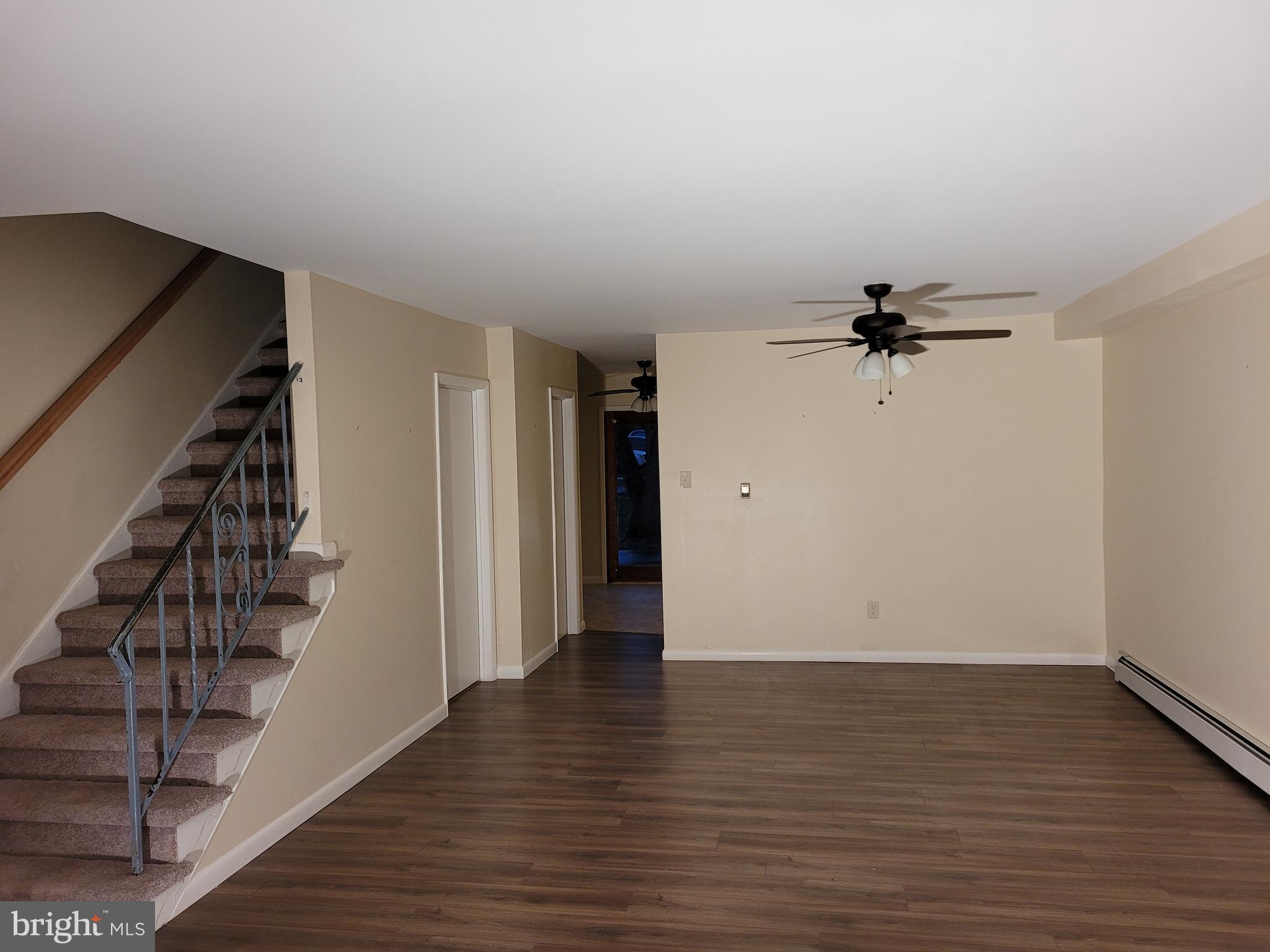 208 Walnut Ridge Drive Pottstown, PA 19464 - Photo 4 of 20 Gallery Image 4