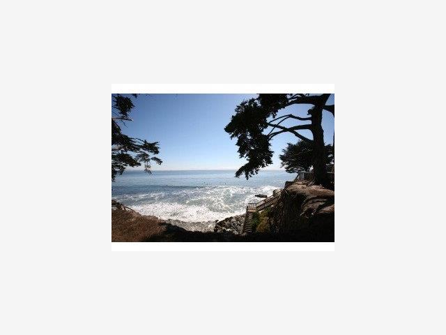 4150 Bye Way Santa Cruz, CA 95062 - Photo 9 of 9 a picture of a room with a sink