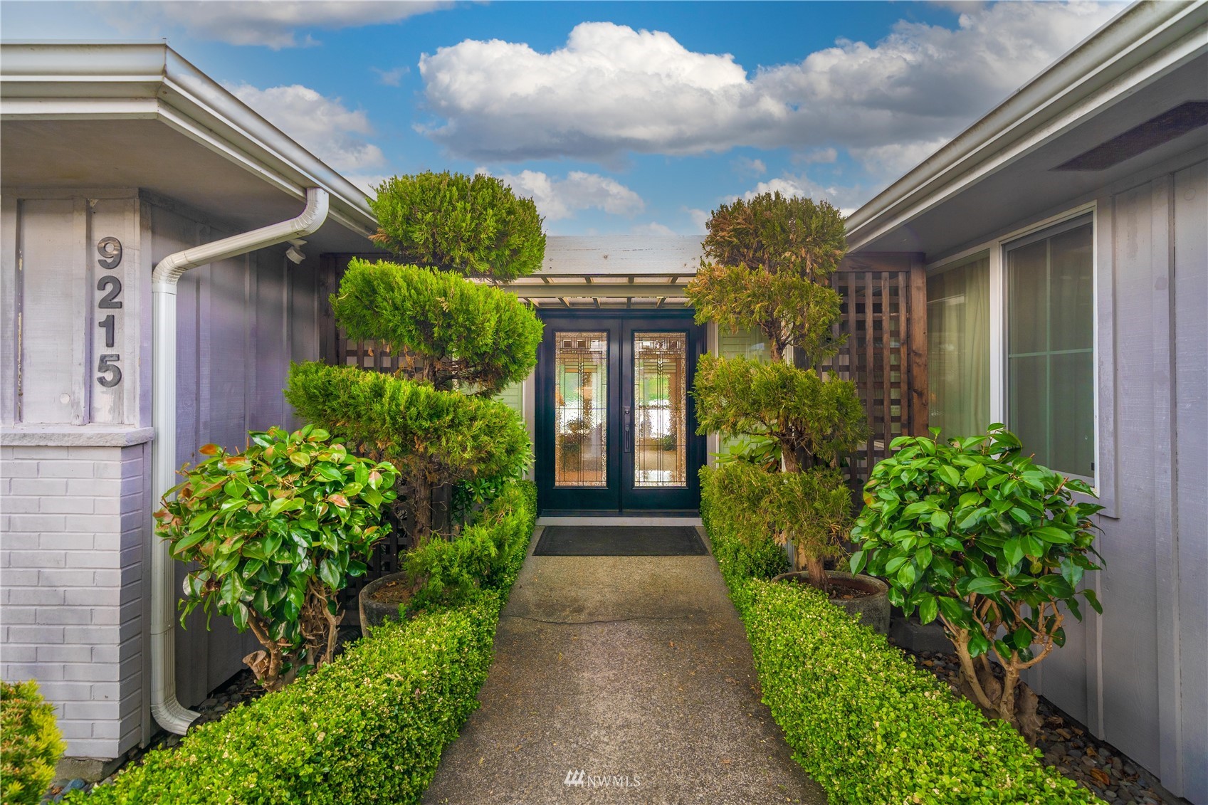 9215 Lake Steilacoom Point Road Southwest Lakewood, WA 98498 - Photo 13 of 36