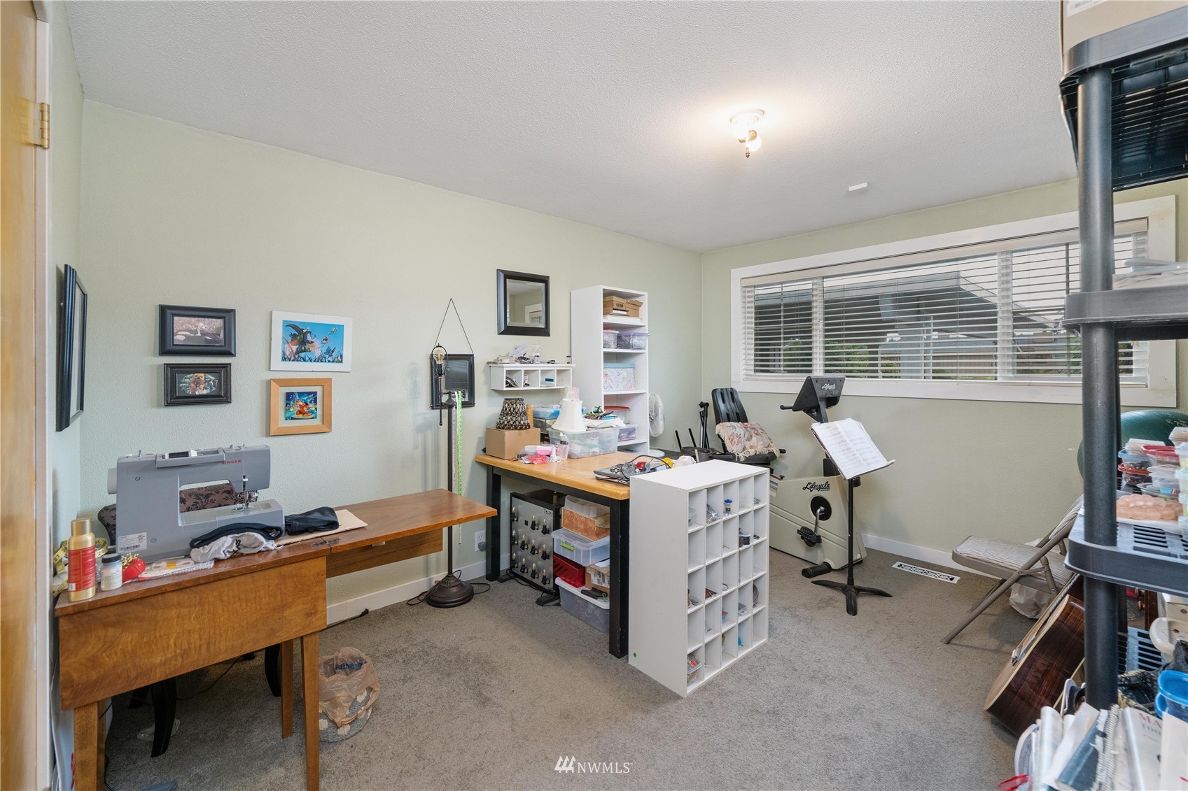 9215 Lake Steilacoom Point Road Southwest Lakewood, WA 98498 - Photo 34 of 36 a view of a workspace with furniture