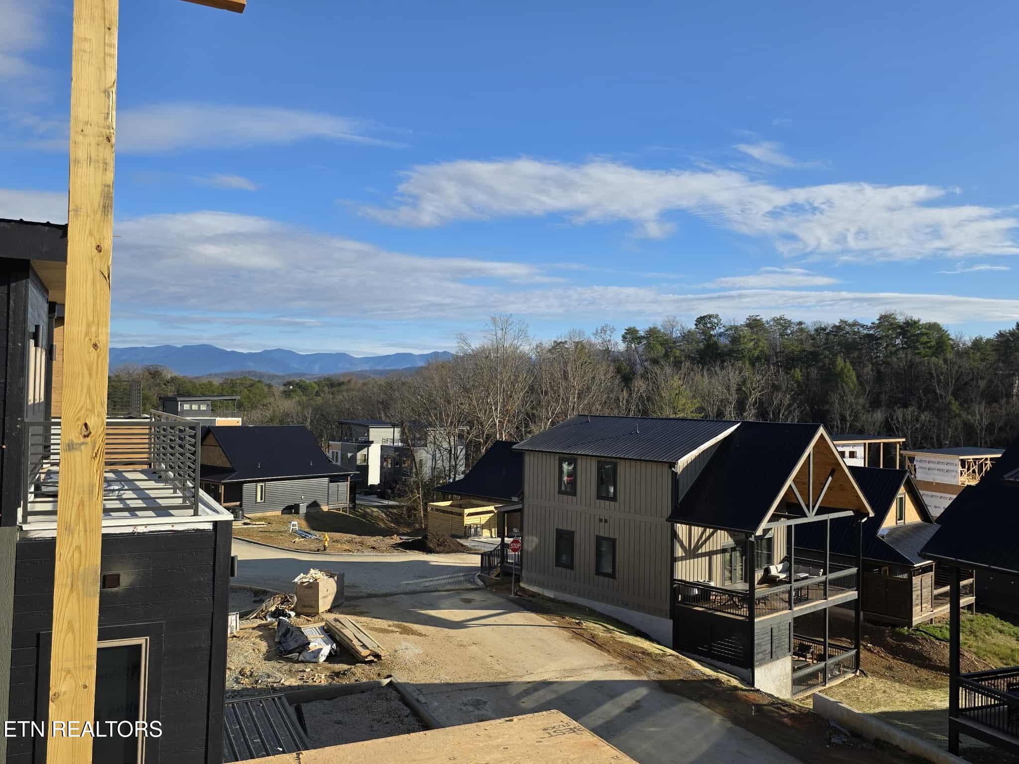 Tipi Way Pigeon Forge, TN 37863 - Photo 5 of 10 views