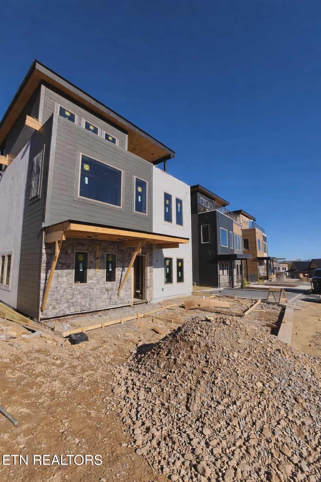 2911 Tipi Way Pigeon Forge, TN 37863 - Photo 8 of 12 new pic