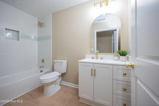 $244,500 | 302 South West Street, Roseboro, NC 28382