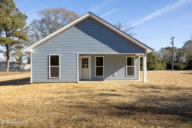 $244,500 | 302 South West Street, Roseboro, NC 28382