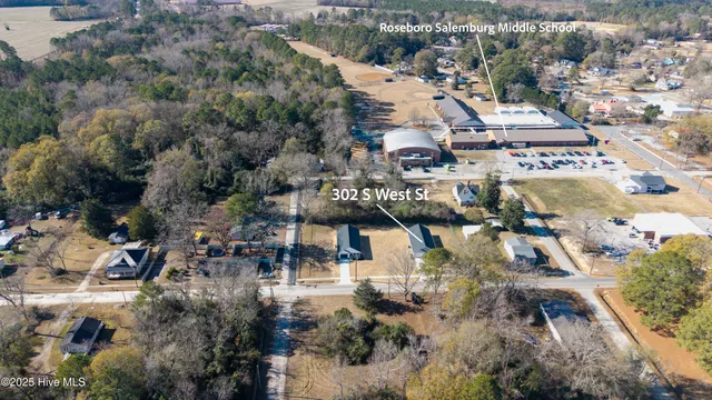 $244,500 | 302 South West Street, Roseboro, NC 28382