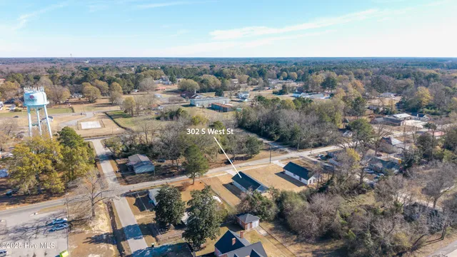 $244,500 | 302 South West Street, Roseboro, NC 28382