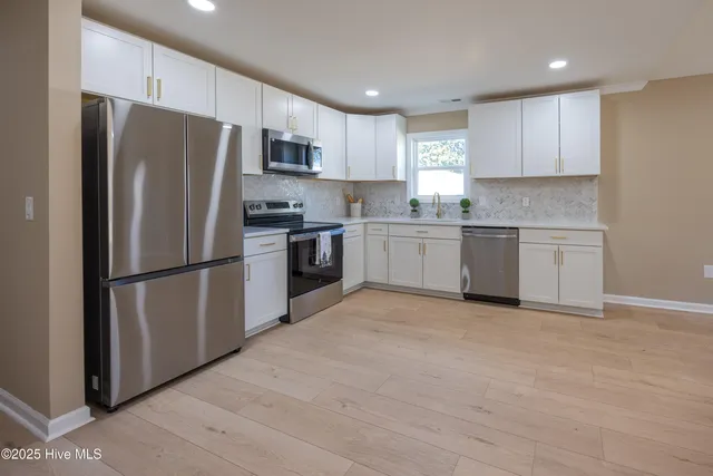 $244,500 | 302 South West Street, Roseboro, NC 28382