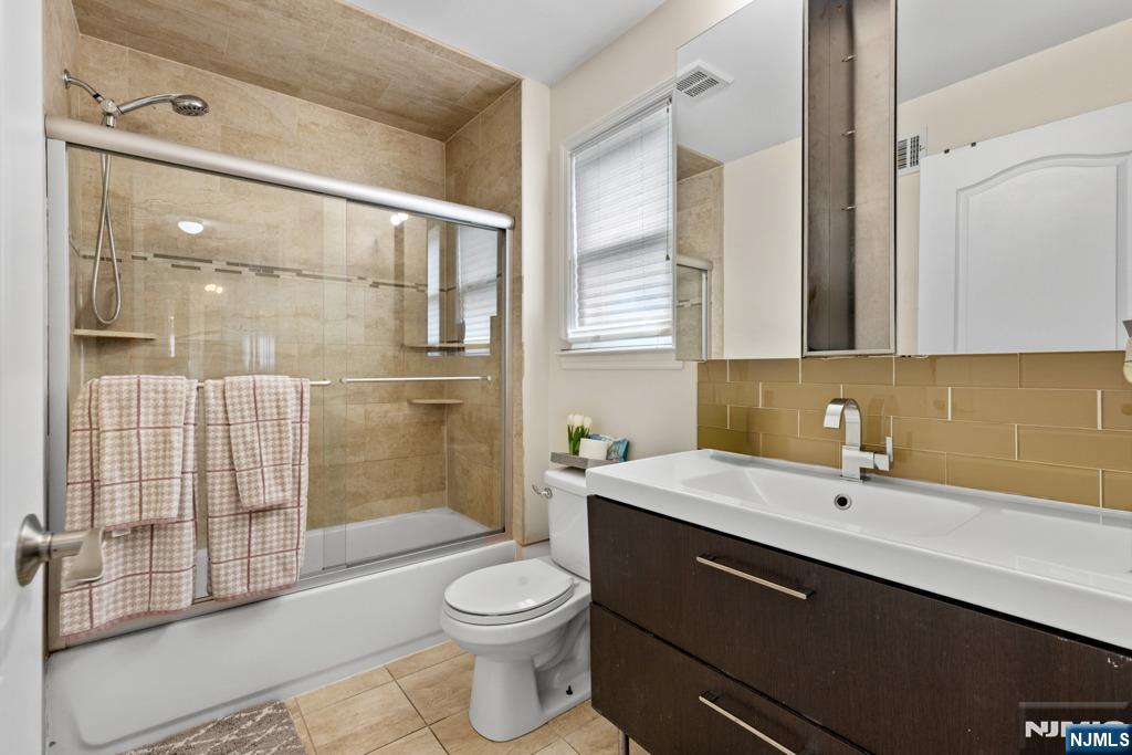 46 Barbara Street Newark, NJ 07105 - Photo 16 of 36