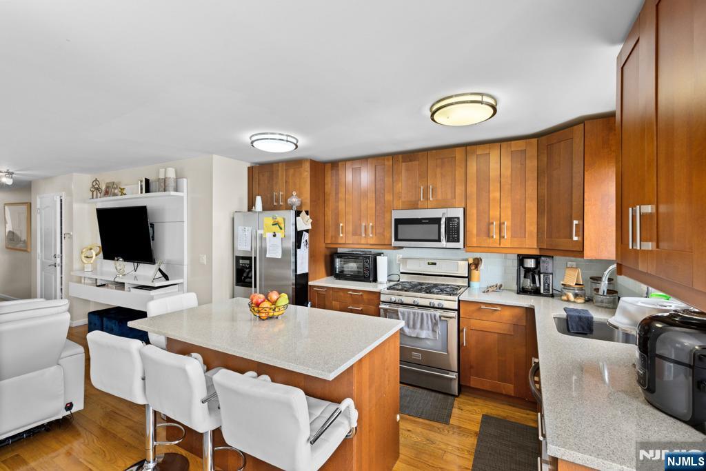 46 Barbara Street Newark, NJ 07105 - Photo 10 of 36