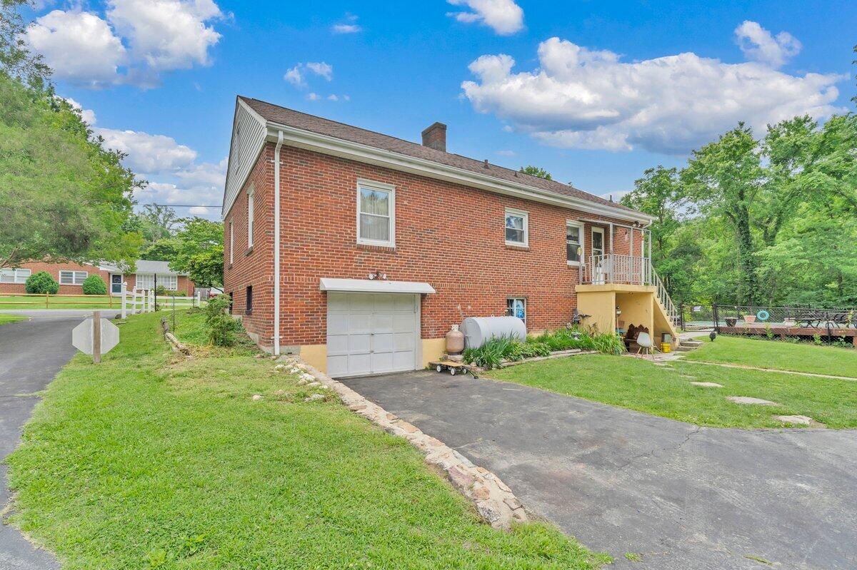 2519 Kent Road Southeast Roanoke, VA 24014 - Photo 41 of 50 MIB08727