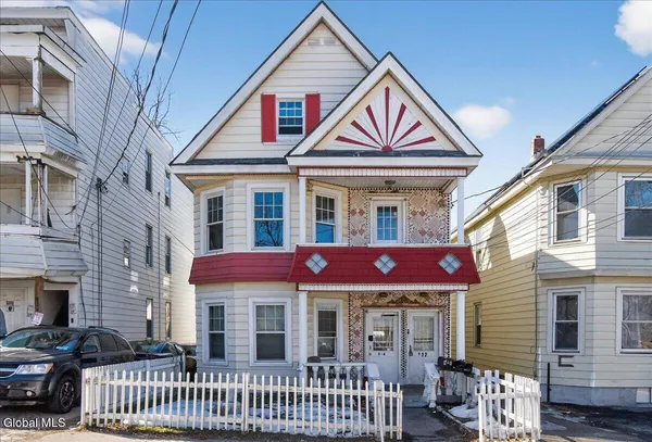 $230,000 | 912-914 Cutler Street, Schenectady, NY 12303