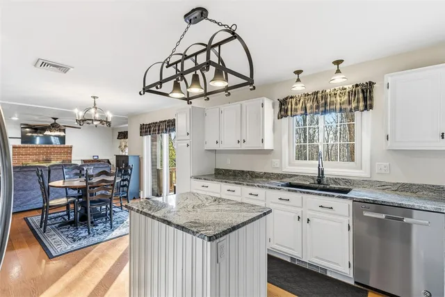 $699,900 | 11 Southbury Road, Cumberland, RI 02864