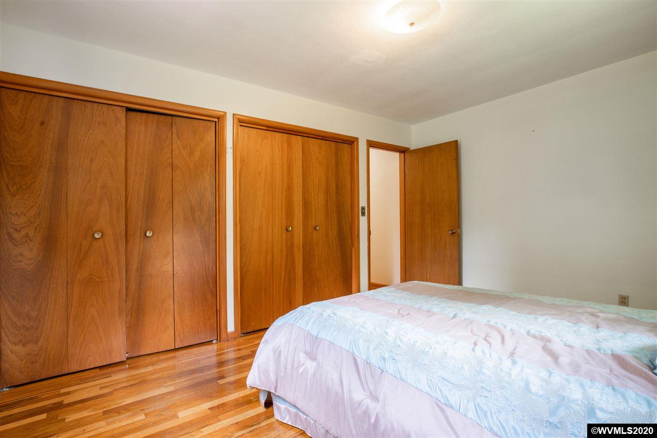 904 Northeast 13th Avenue Albany, OR 97321 - Photo 23 of 34
