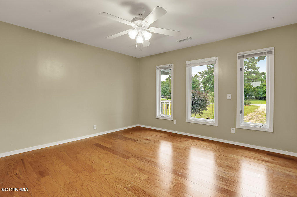 529 Hidden Valley Road Wilmington, NC 28409 - Photo 12 of 22 529HiddenValley-05