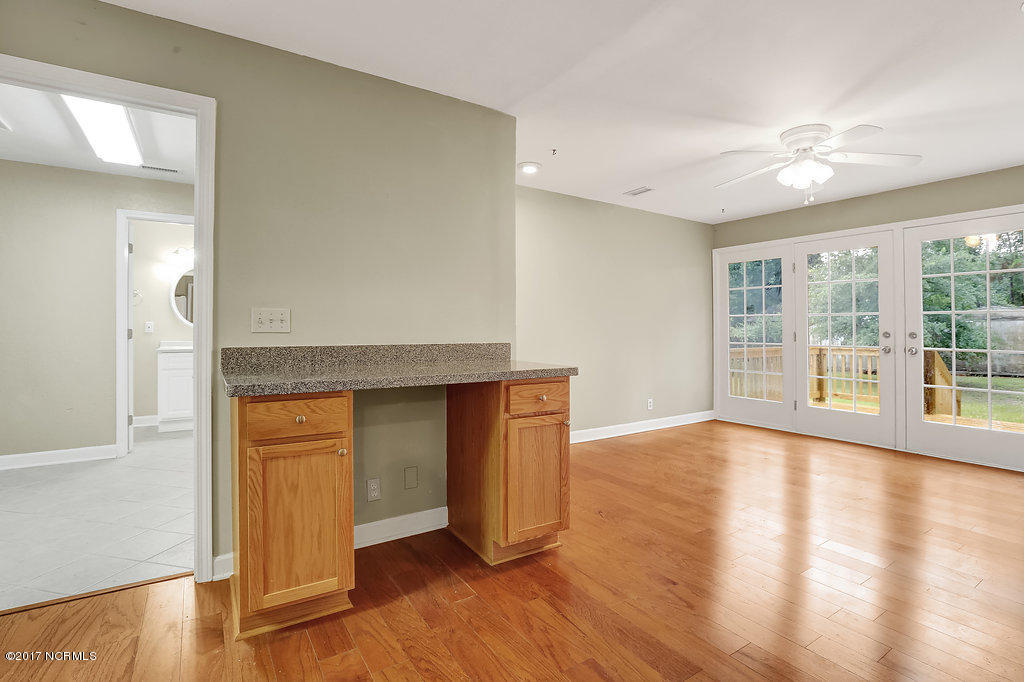529 Hidden Valley Road Wilmington, NC 28409 - Photo 7 of 22 529HiddenValley-12