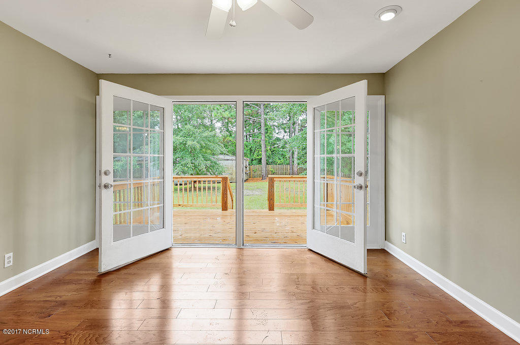 529 Hidden Valley Road Wilmington, NC 28409 - Photo 8 of 22 529HiddenValley-15