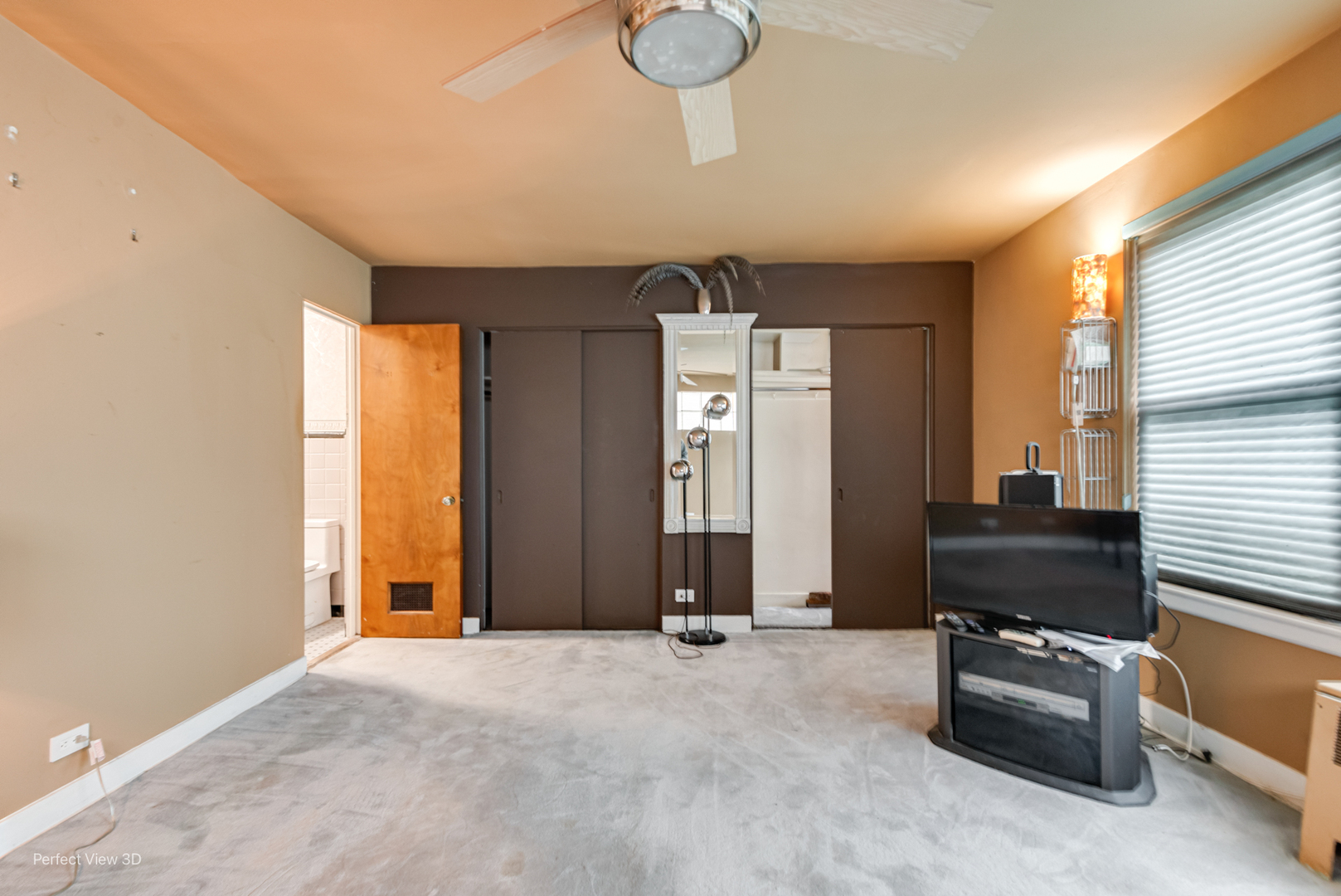 6726 South Merrill Avenue Chicago, IL 60649 - Photo 18 of 22 a view of livingroom with furniture