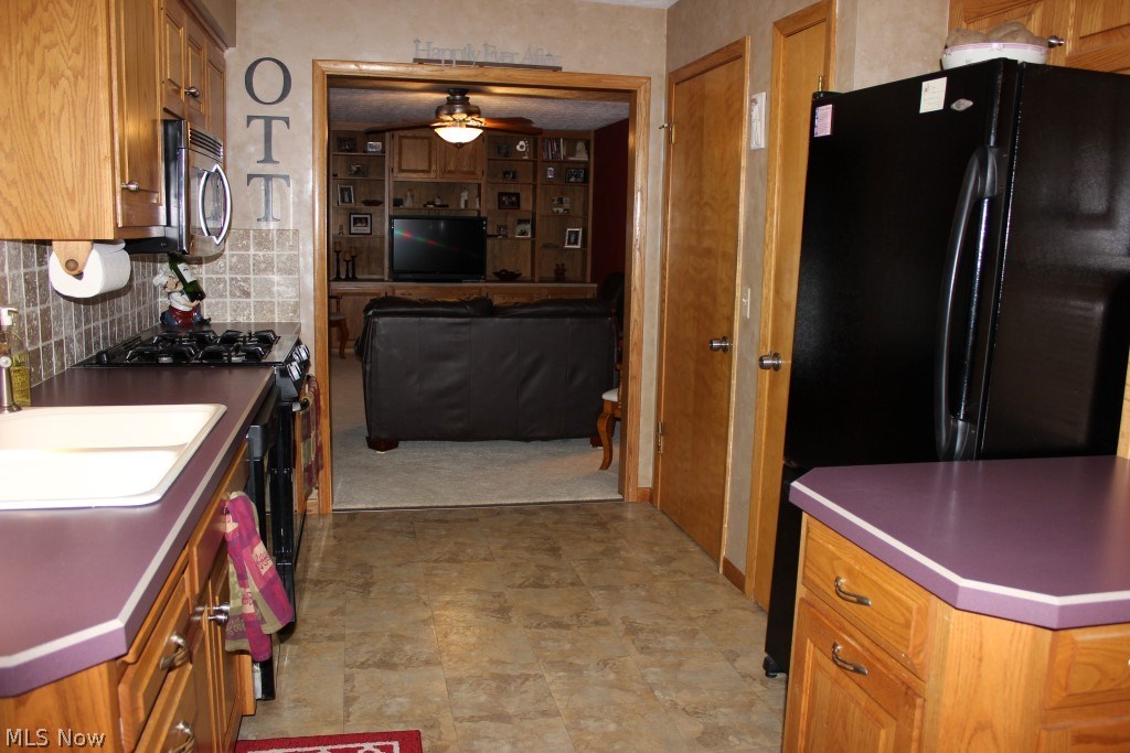 5786 Dailey Road New Franklin, OH 44319 - Photo 19 of 33 Applianced kitchen with pantry*