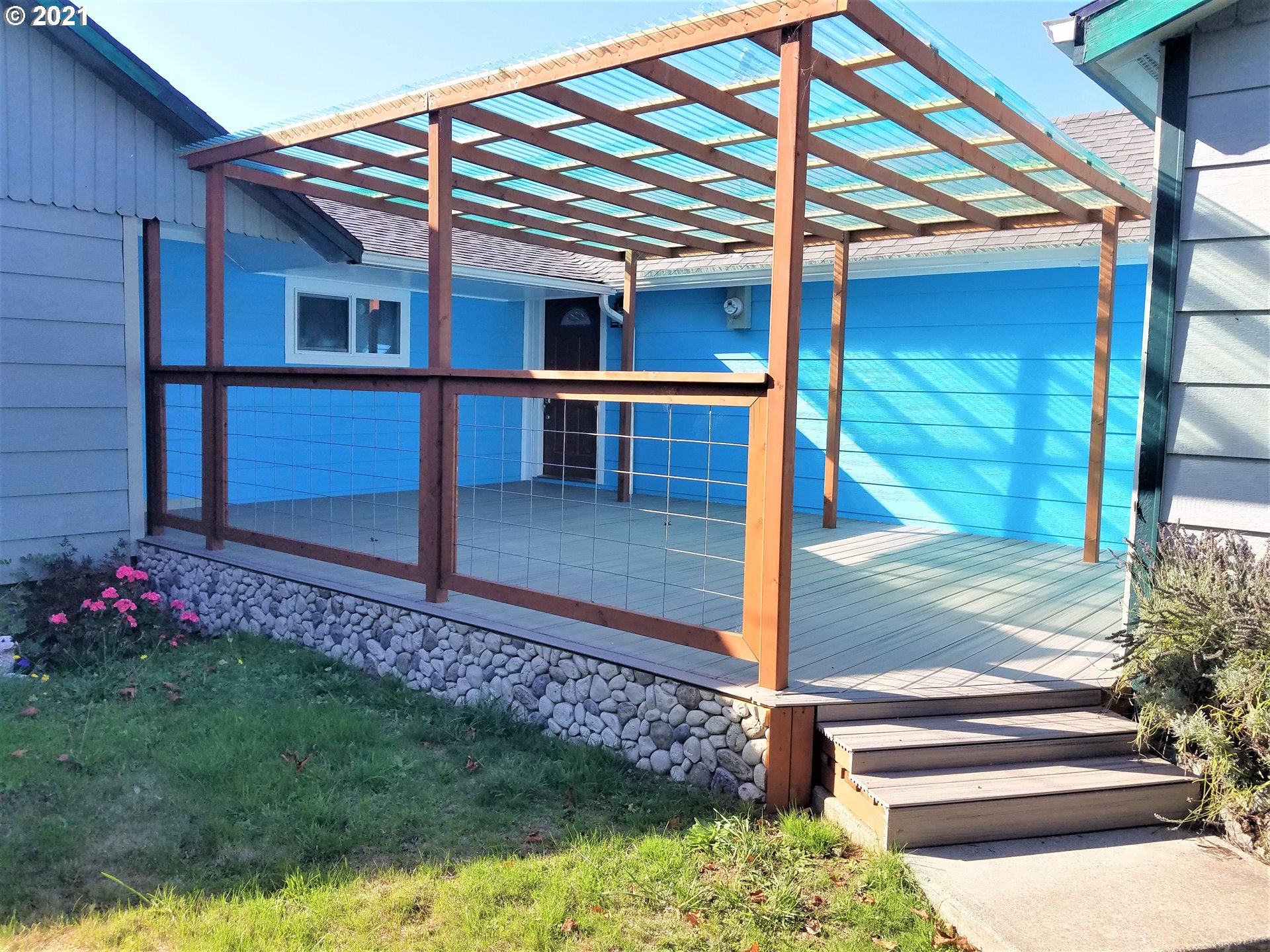 1950 Snyder Court Myrtle Point, OR 97458 - Photo 3 of 27 Gallery Image 3