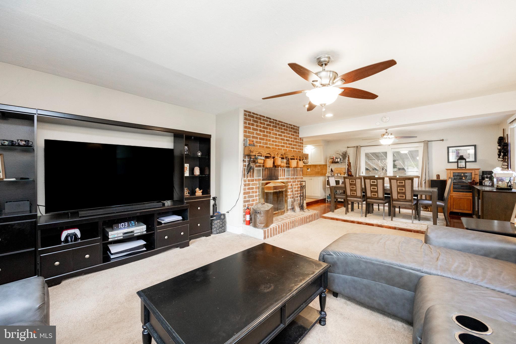 1260 Kauffman Road Pottstown, PA 19464 - Photo 18 of 36 Family Room