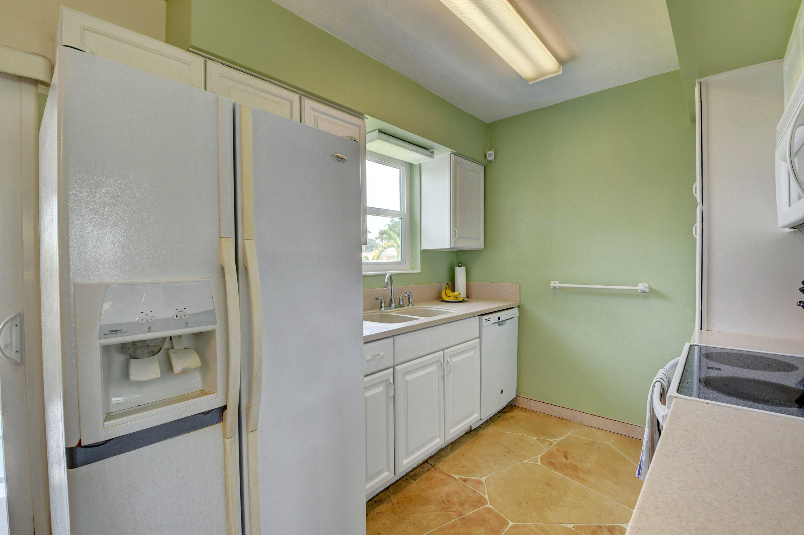 499 Northeast 44th Street Boca Raton, FL 33431 - Photo 9 of 23 18_dsc_3662_3_4_5_6