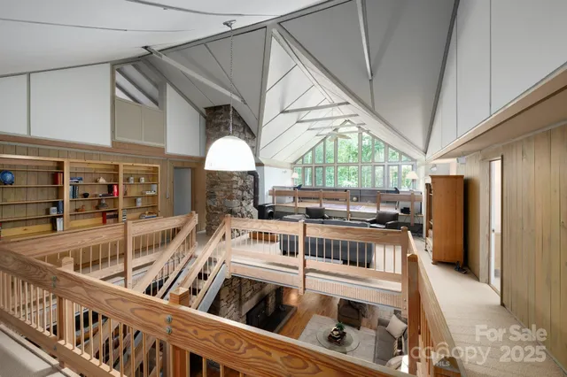 a en suite bathroom with a sink and a mirror