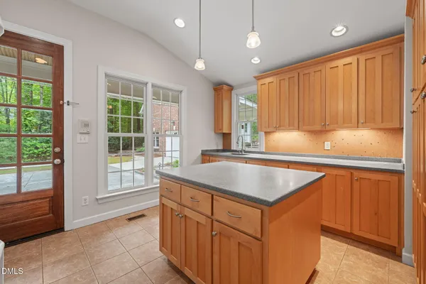 $1,000,000 | 5809 Stone Spring Road, Raleigh, NC 27613