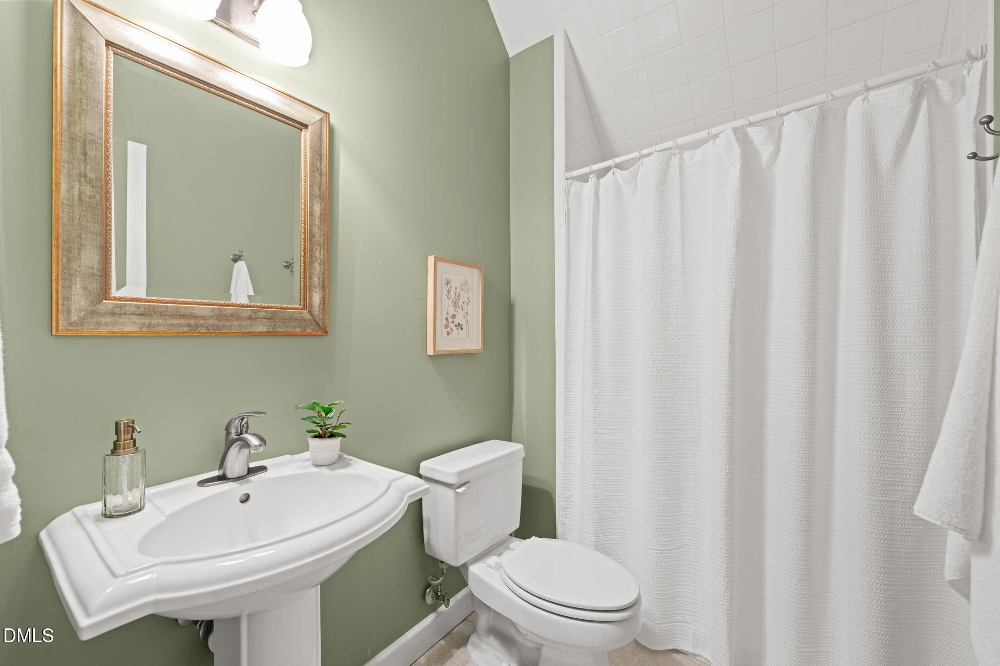 5809 Stone Spring Road Raleigh, NC 27613 - Photo 48 of 54 33-web-or-mls-untitled-32