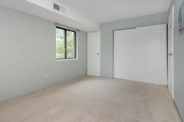 $2,150 | 14 Village Green Lane, Unit 7, Natick, MA 01760
