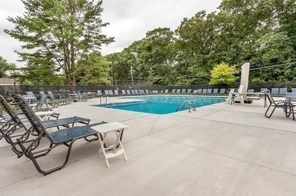 $2,150 | 14 Village Green Lane, Unit 7, Natick, MA 01760