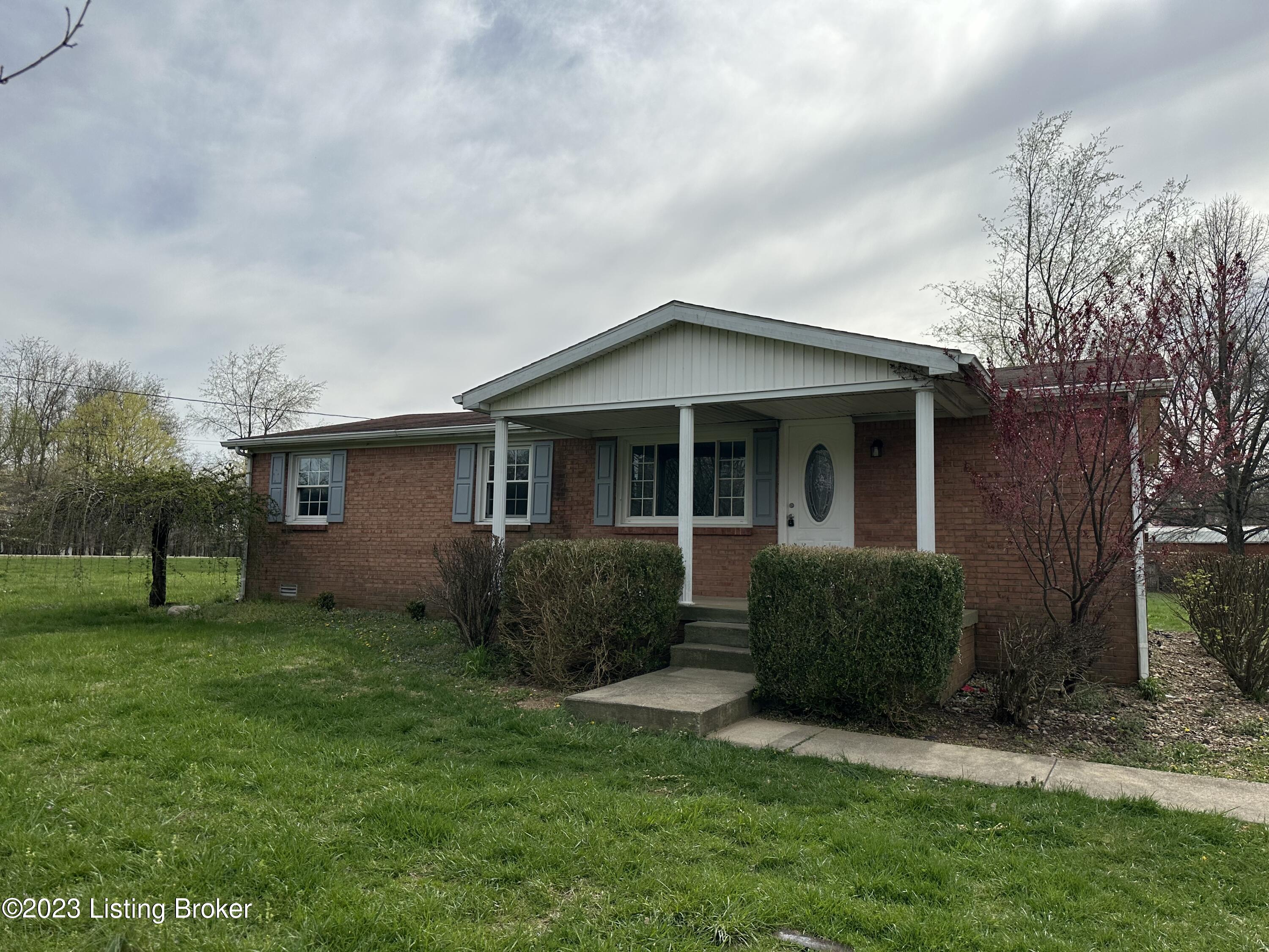 165 Fallen Road Guston, KY 40142 - Photo 3 of 28 B7839959-E170-4CF5-9B50-951A7C6202E3