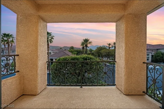 $8,000 | 3010 Hammerwood Drive, Las Vegas, NV 89135