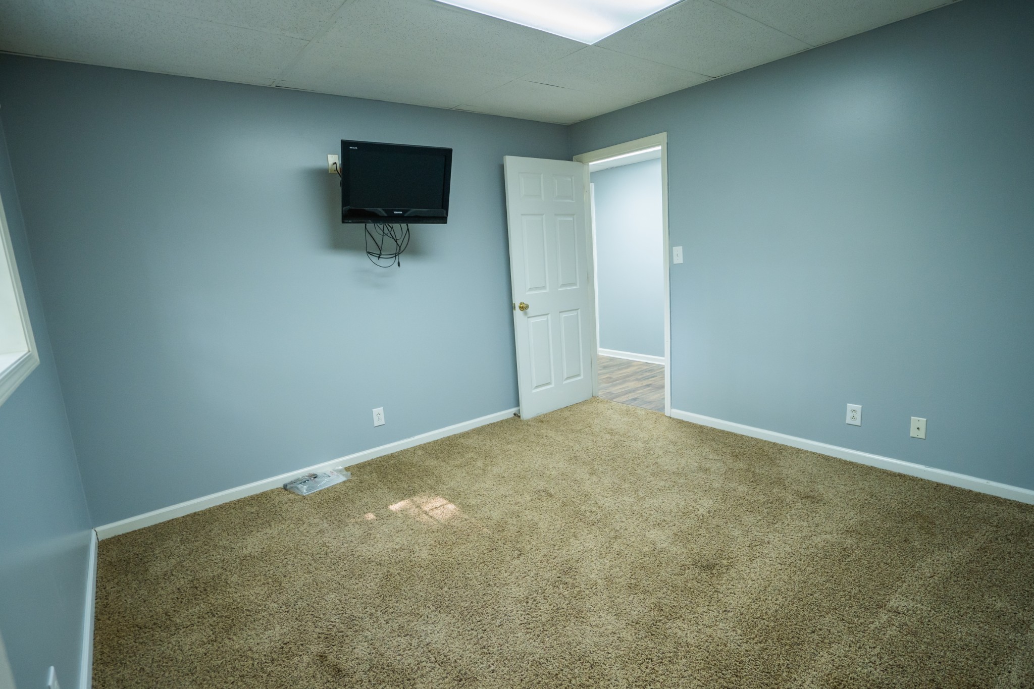 3077 Old Clarksville Sprgfld Road Adams, TN 37010 - Photo 22 of 33 an empty room