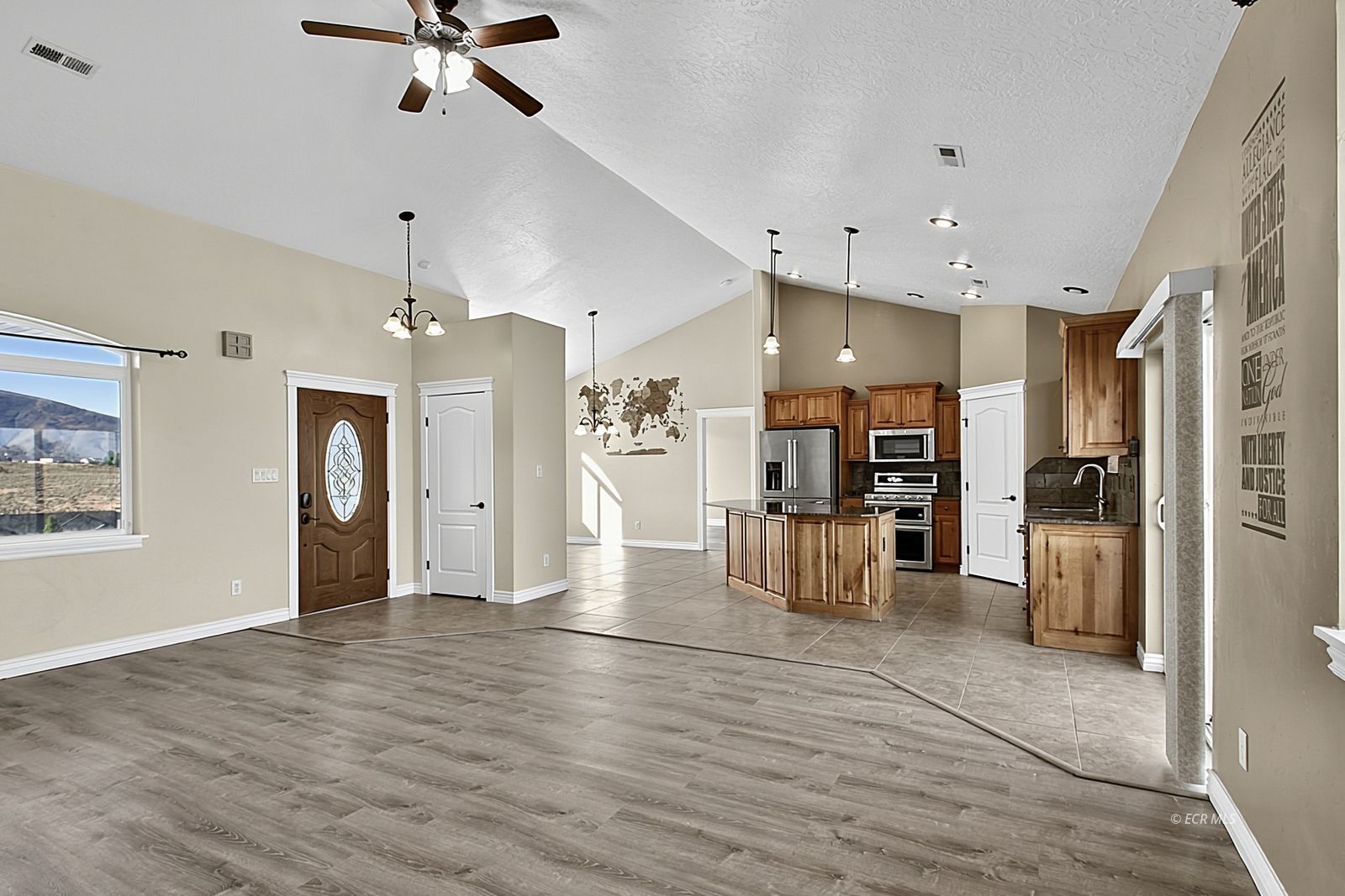 455 Bluejay Drive Spring Creek, NV 89815 - Photo 3 of 33