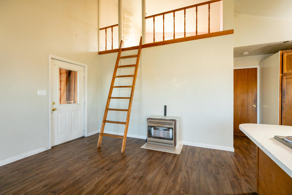 21550 Sprague River Road Chiloquin, OR 97624 - Photo 9 of 34 Second unit Loft